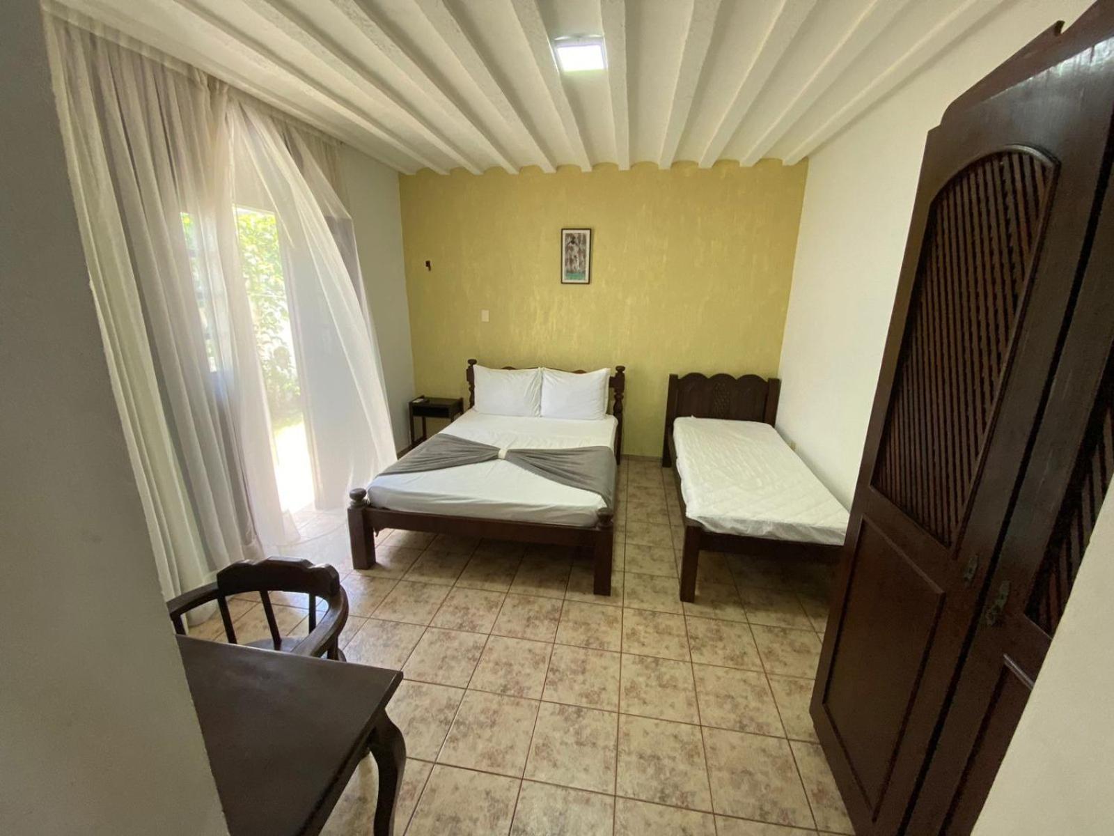 Quarto Duplo