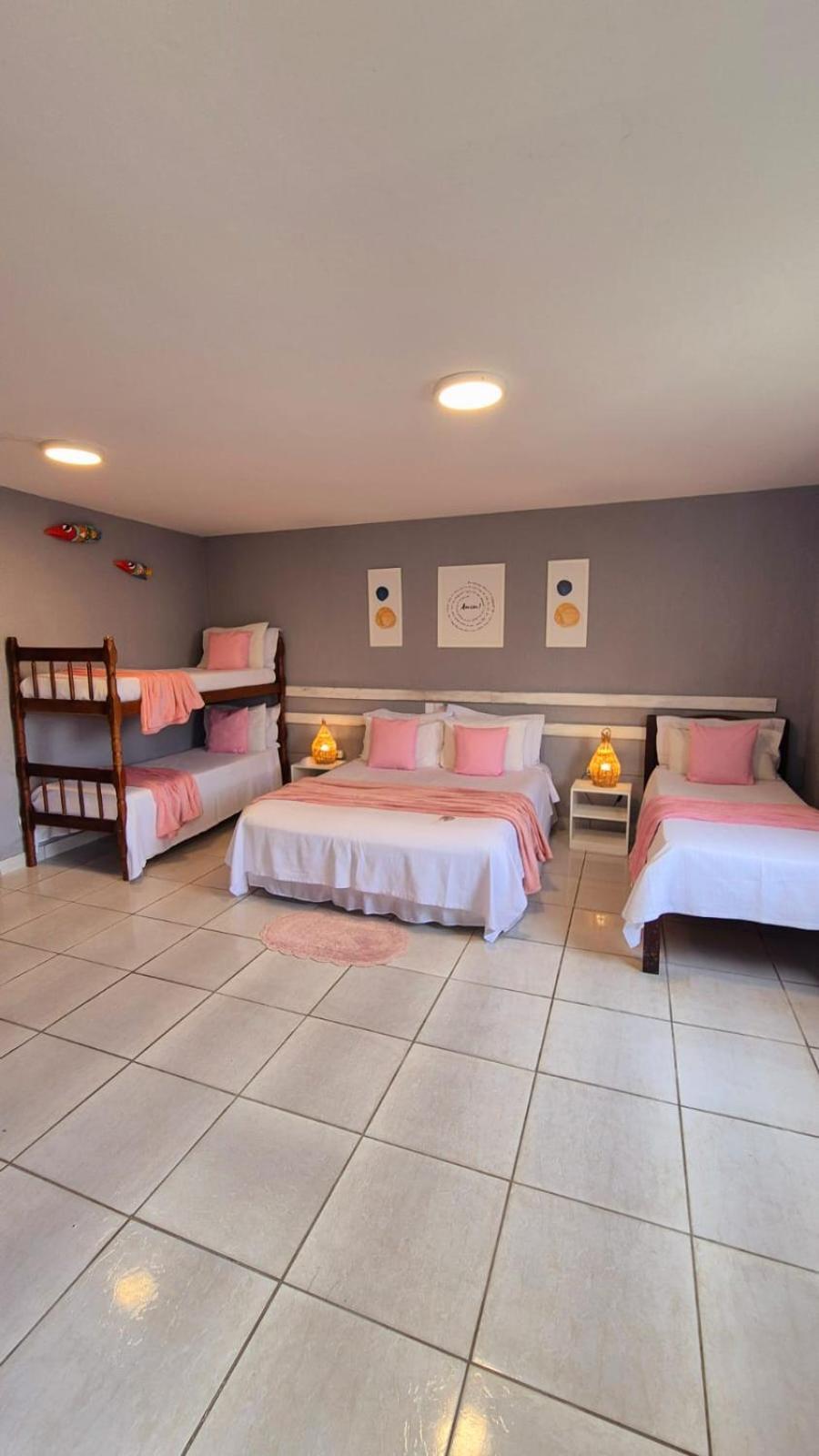 Family Room,1698909913:JPEG