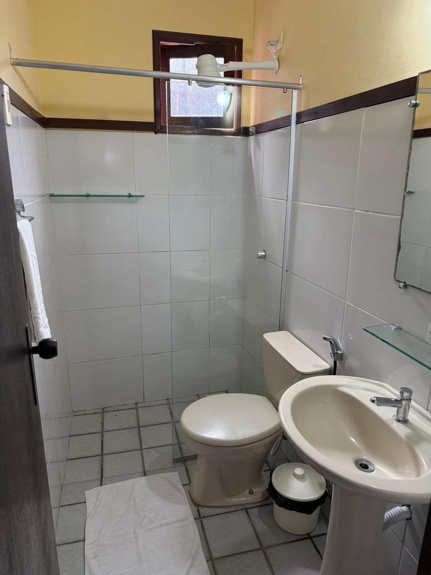 Quarto Standard com Cama de Casal ou 2 de Solteiro