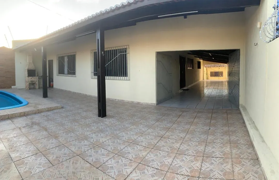 Casa Ampla Com Piscina E Churrasqueira-1