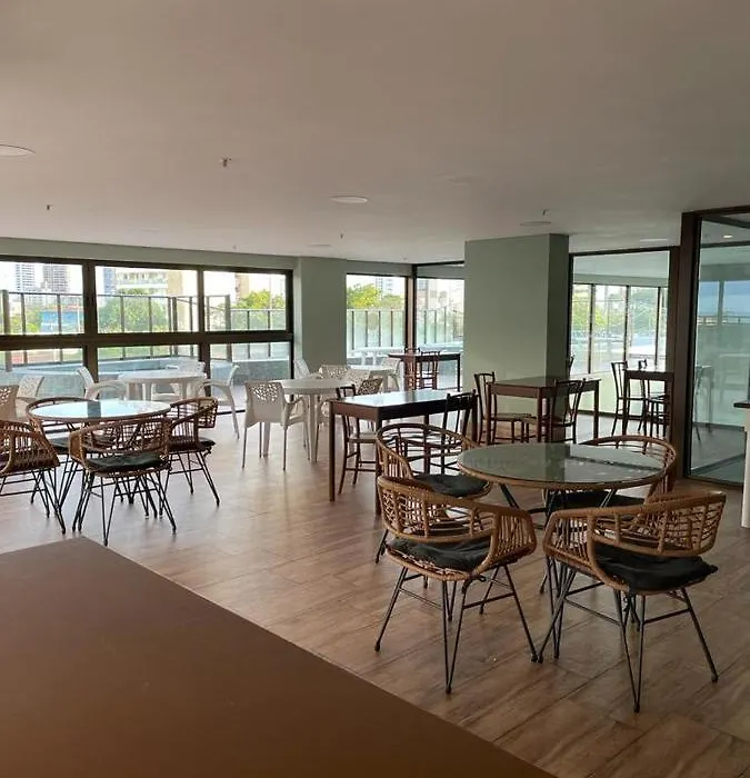 Flat 708 No Hotel Ilusion-1