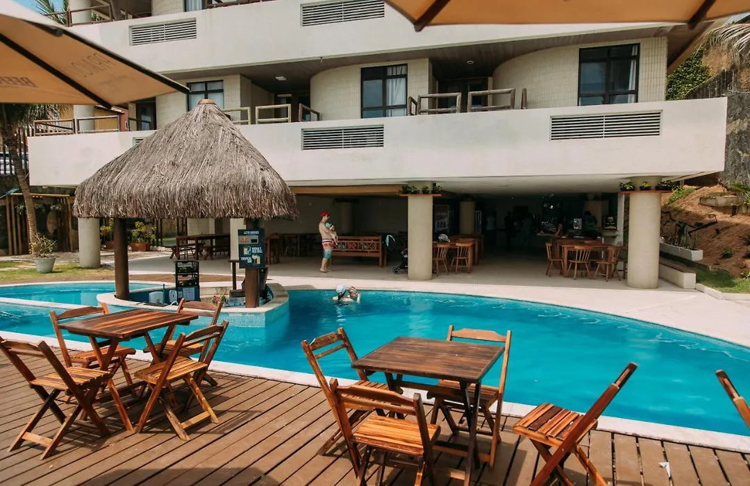 Apartamentos Pé na Areia-1