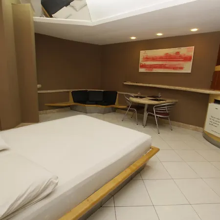 Raru'S Motel Litoral Norte (Adults Only)-2