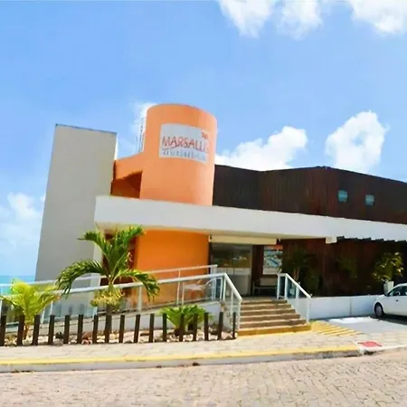 Marsallis Praia Jr 602-3