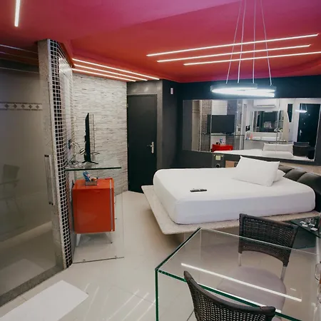 Tropicos Motel (Adults Only)-3
